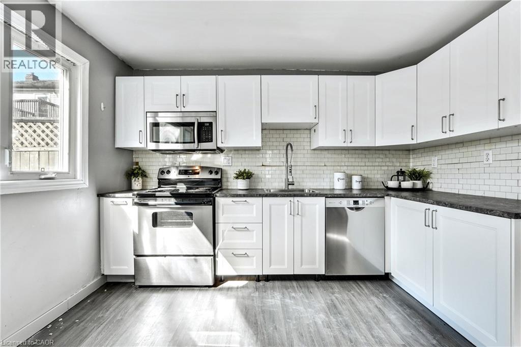 381 Herkimer Street, Hamilton, Ontario  L8P 2J2 - Photo 13 - 40788790