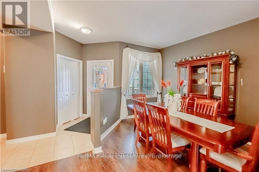 1381 Crossfield Avenue, Kingston, Ontario  K7P 0E7 - Photo 4 - X12559022