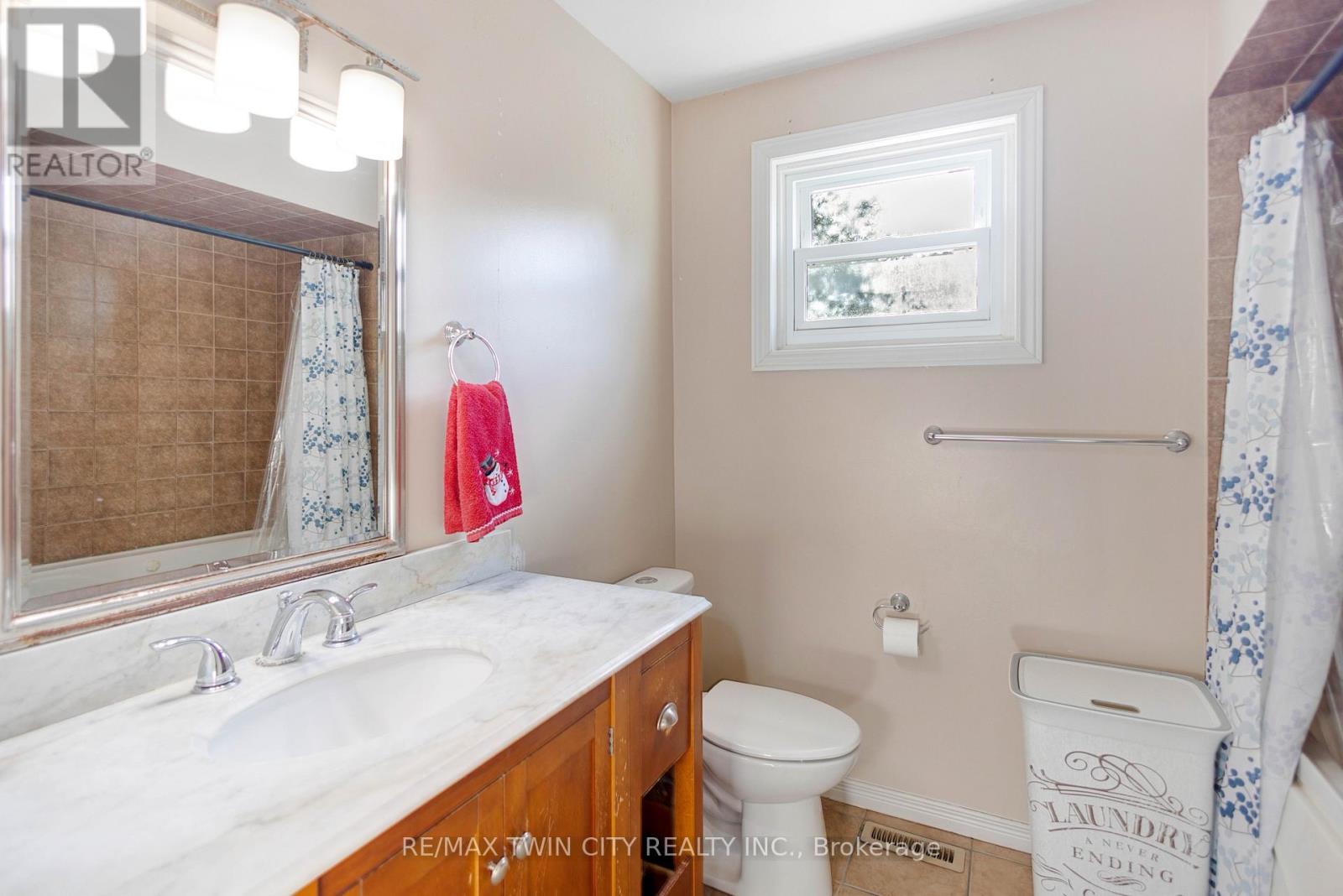 36 Valerie Court, Cambridge, Ontario  N3C 3H4 - Photo 22 - X12559028