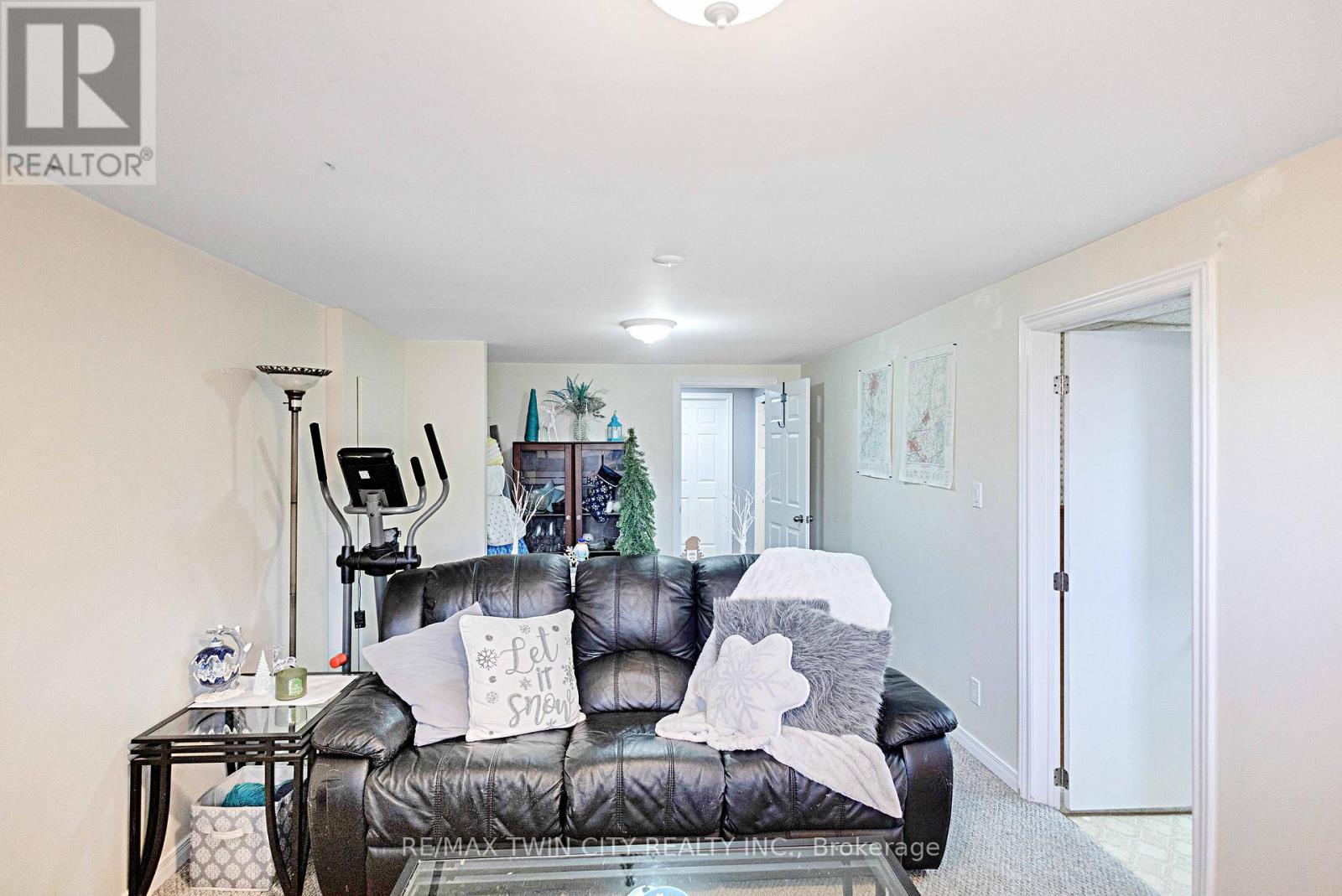 36 Valerie Court, Cambridge, Ontario  N3C 3H4 - Photo 24 - X12559028