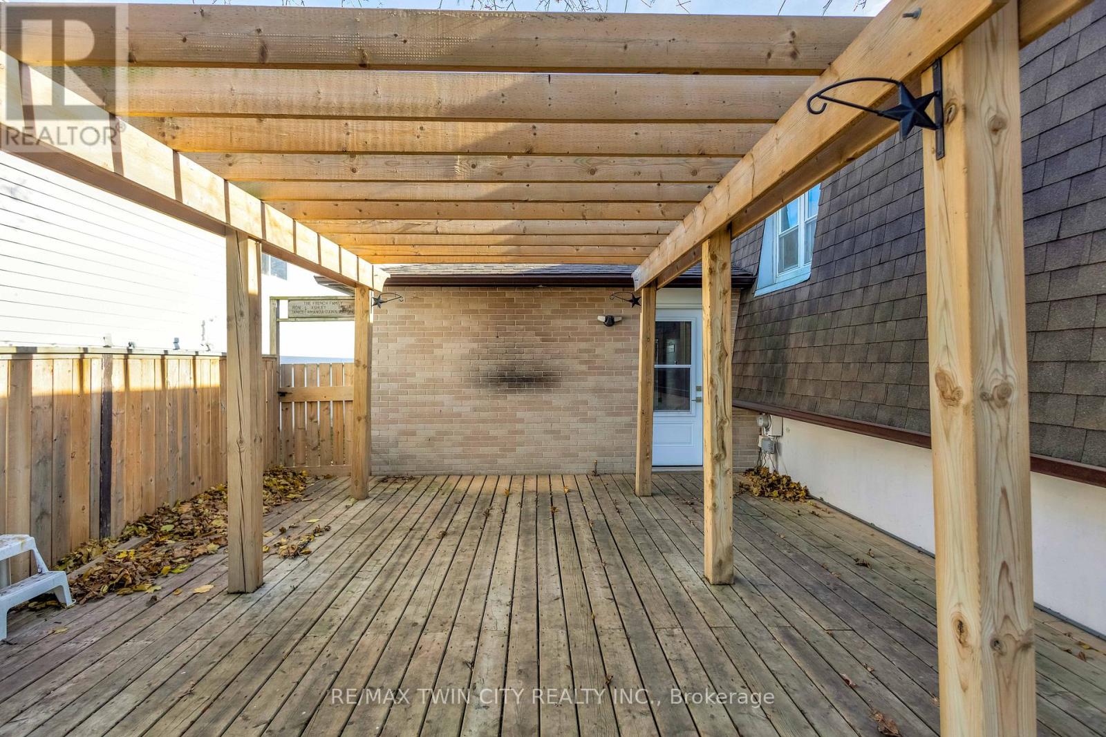 36 Valerie Court, Cambridge, Ontario  N3C 3H4 - Photo 32 - X12559028