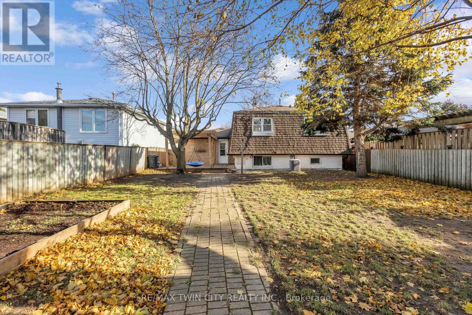 36 Valerie Court, Cambridge, Ontario  N3C 3H4 - Photo 33 - X12559028