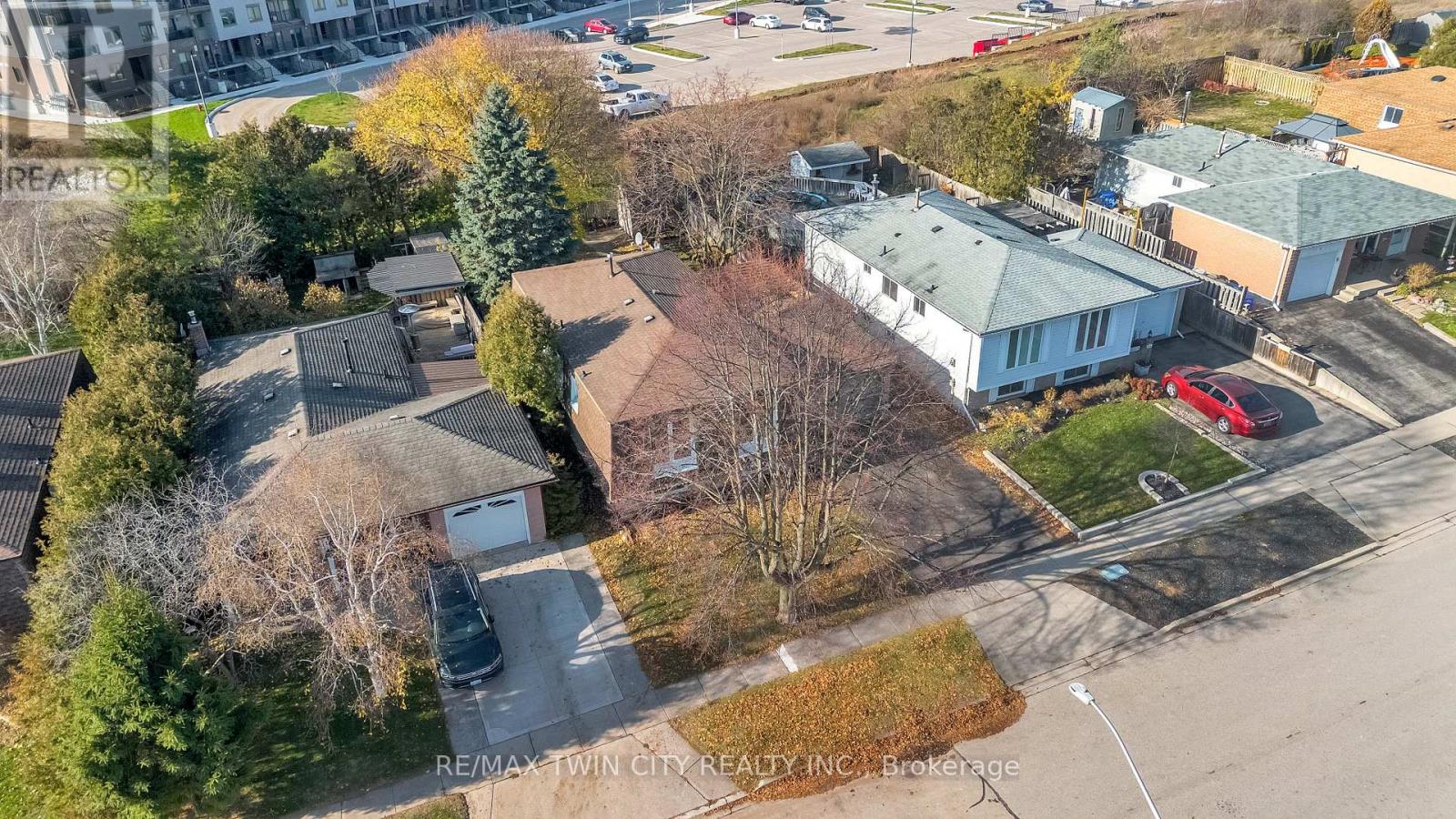 36 Valerie Court, Cambridge, Ontario  N3C 3H4 - Photo 38 - X12559028