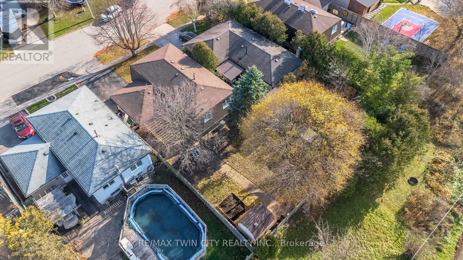 36 Valerie Court, Cambridge, Ontario  N3C 3H4 - Photo 43 - X12559028