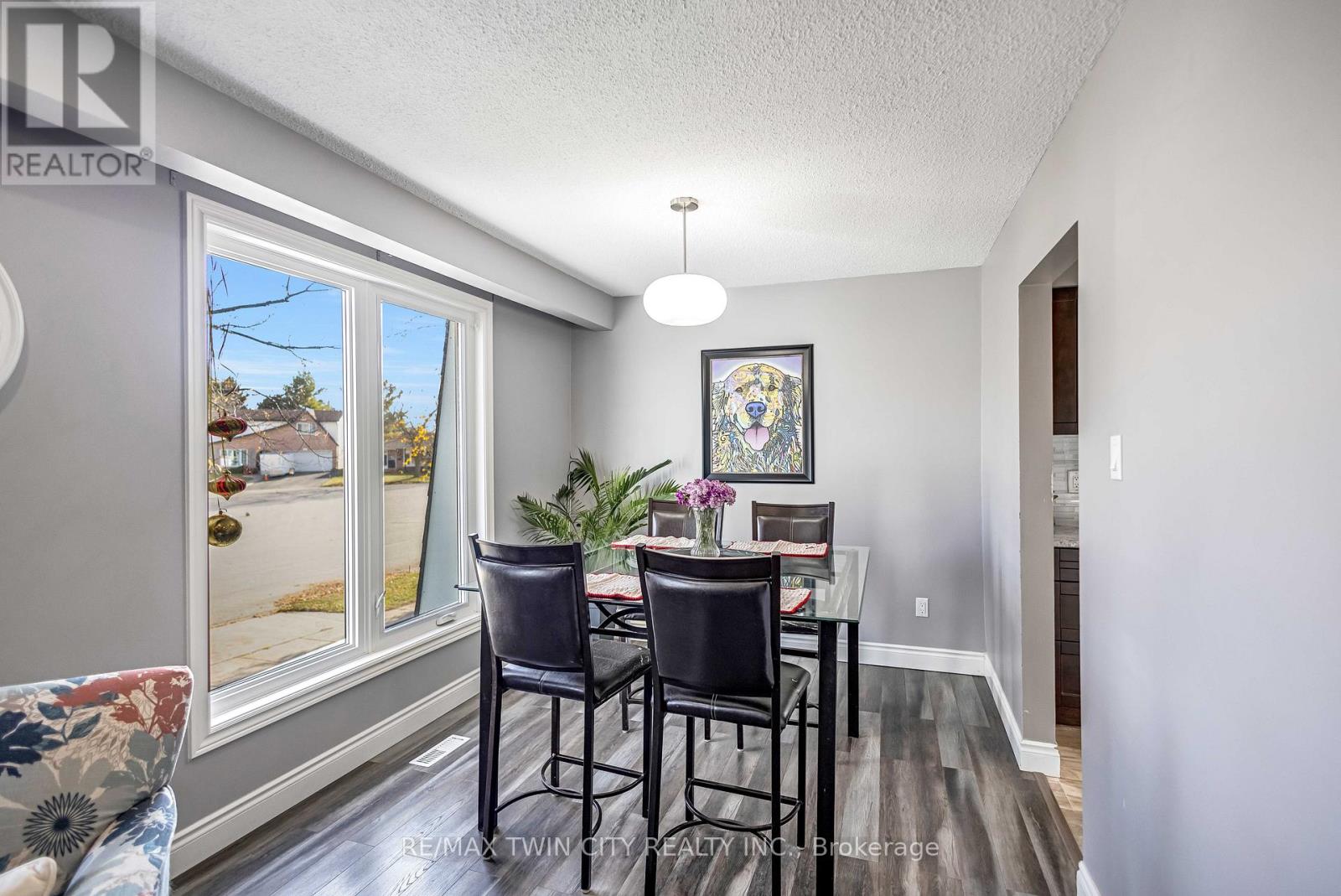 36 Valerie Court, Cambridge, Ontario  N3C 3H4 - Photo 9 - X12559028