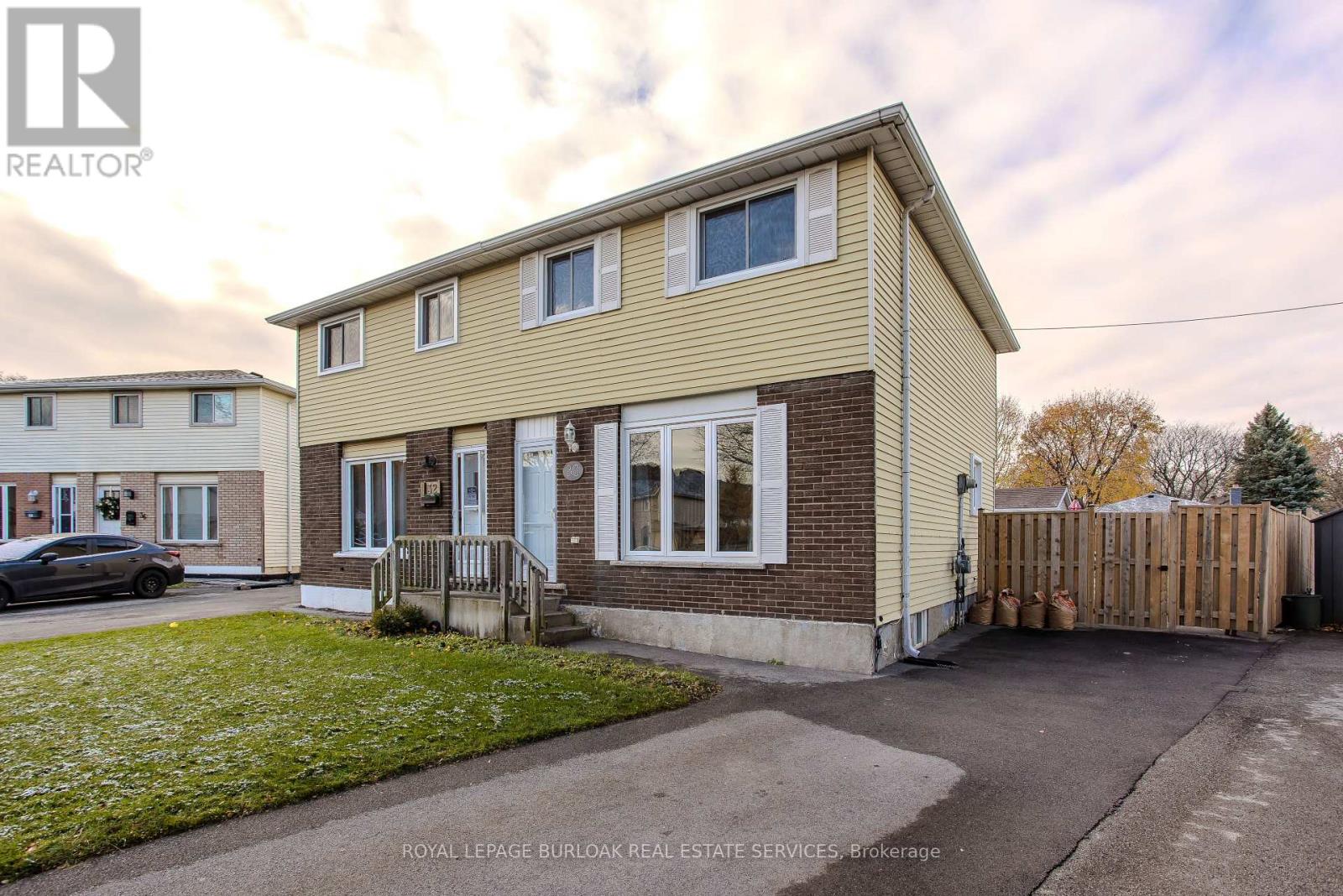 30 GRAYWOOD ROAD, Hamilton, Ontario