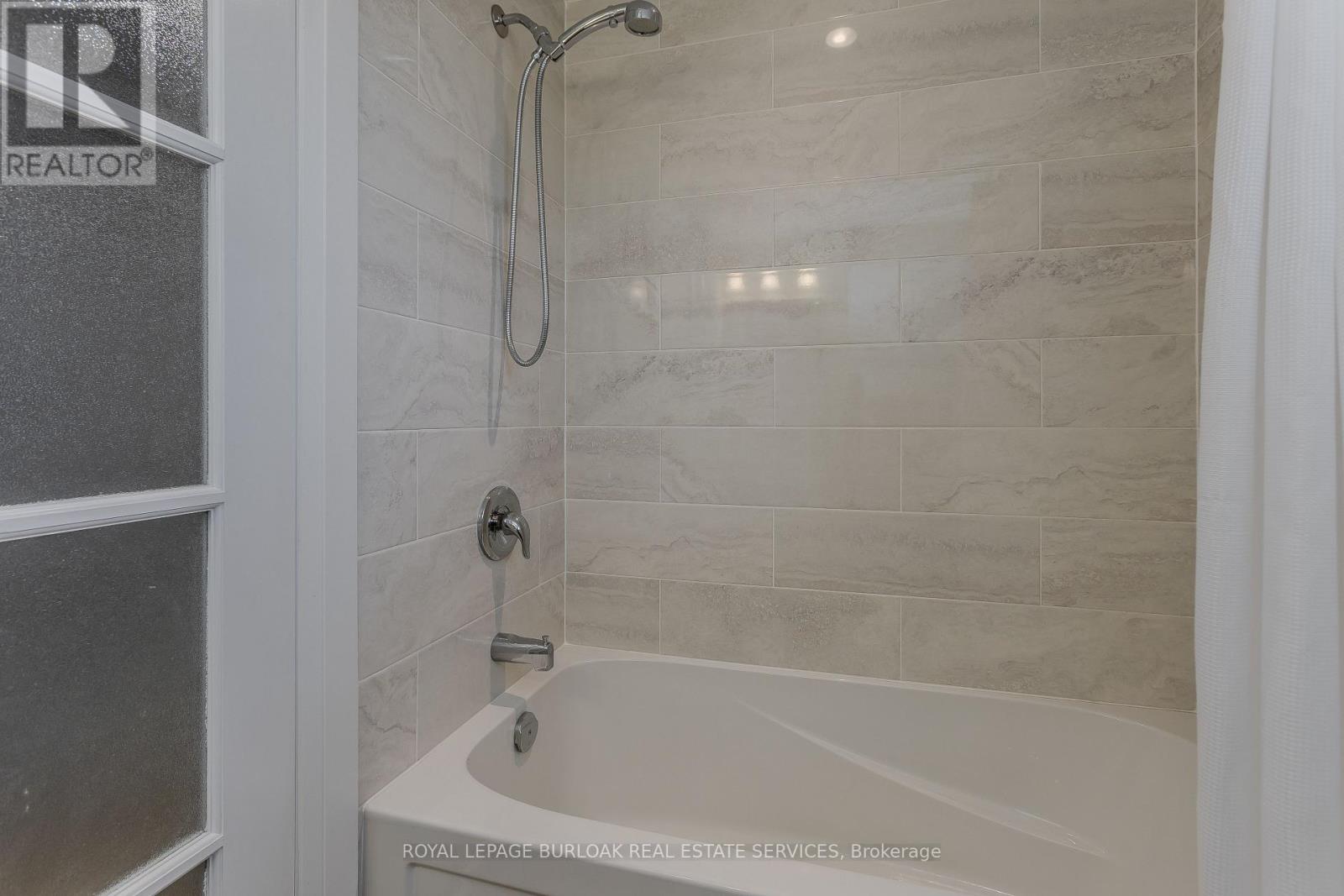 30 Graywood Road, Hamilton, Ontario  L9C 6K4 - Photo 19 - X12559058