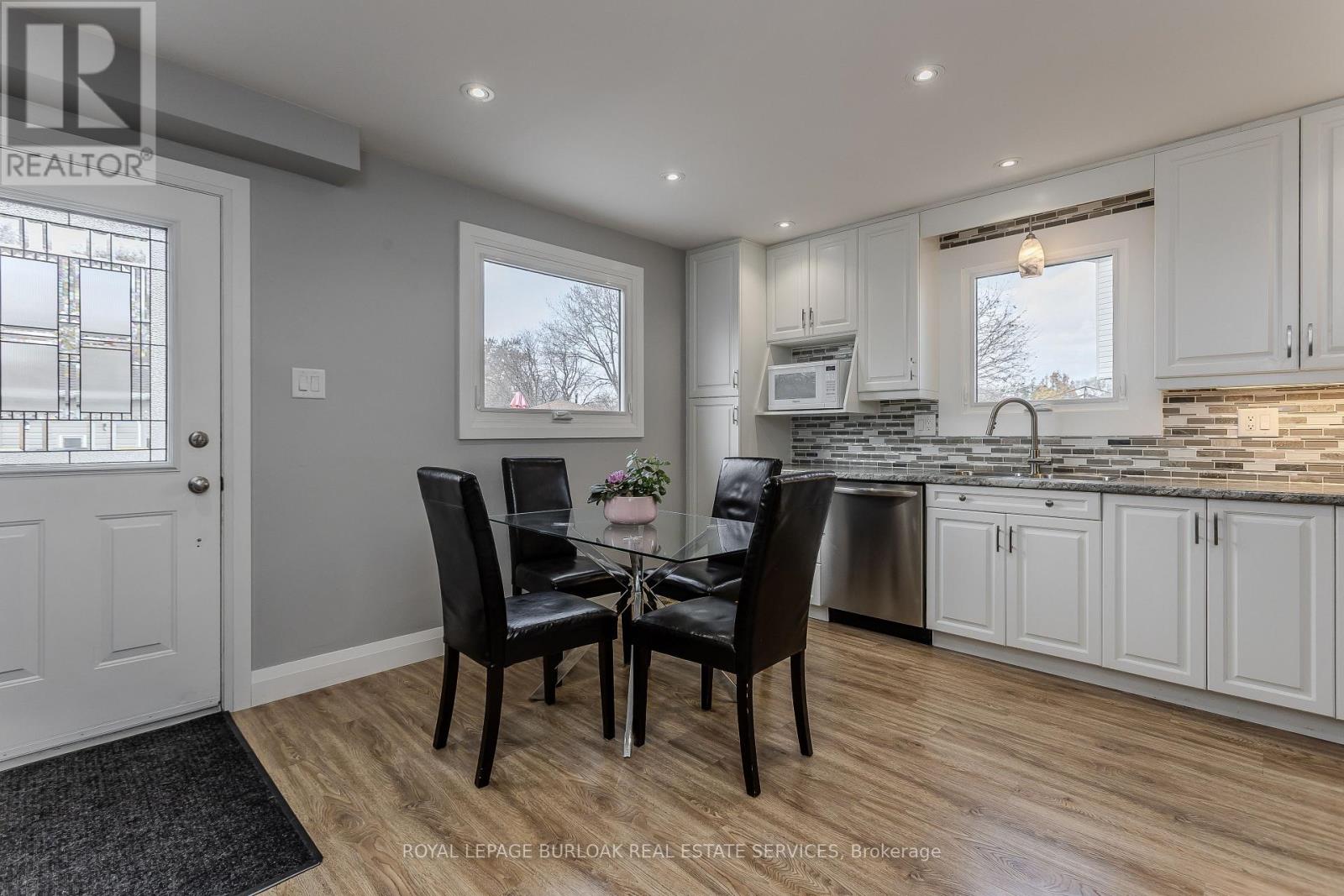 30 Graywood Road, Hamilton, Ontario  L9C 6K4 - Photo 6 - X12559058