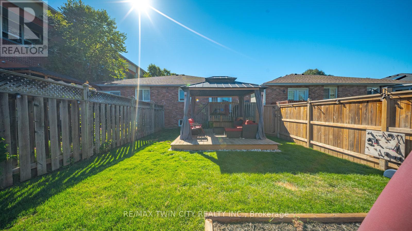 124 Marlborough Street, Brantford, Ontario  N3S 7Y2 - Photo 39 - X12559110