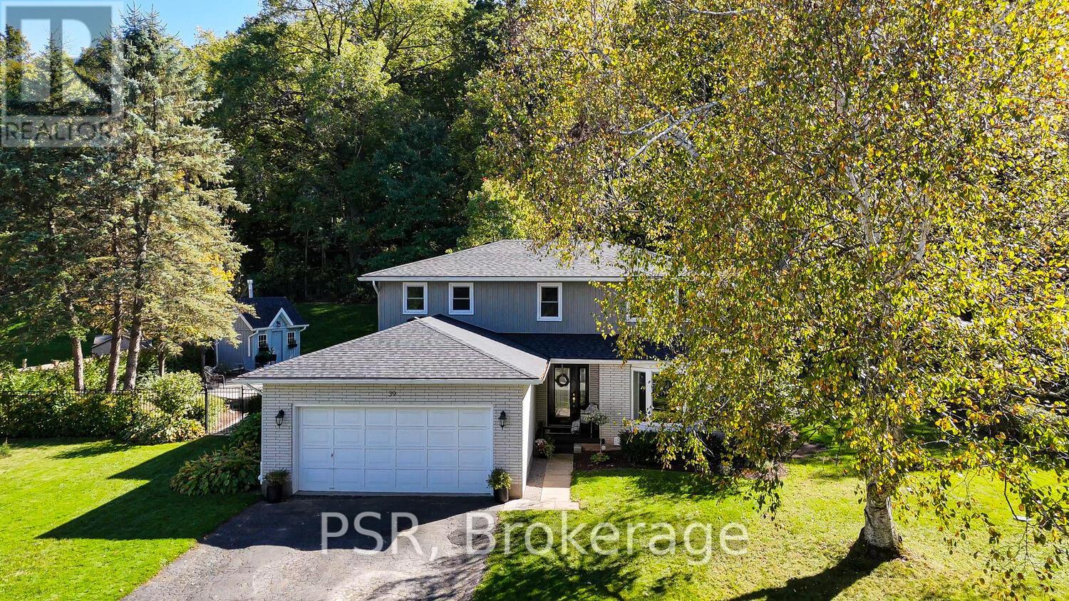 39 Hughson Street, North Dumfries, Ontario  N0B 1L0 - Photo 2 - X12559158