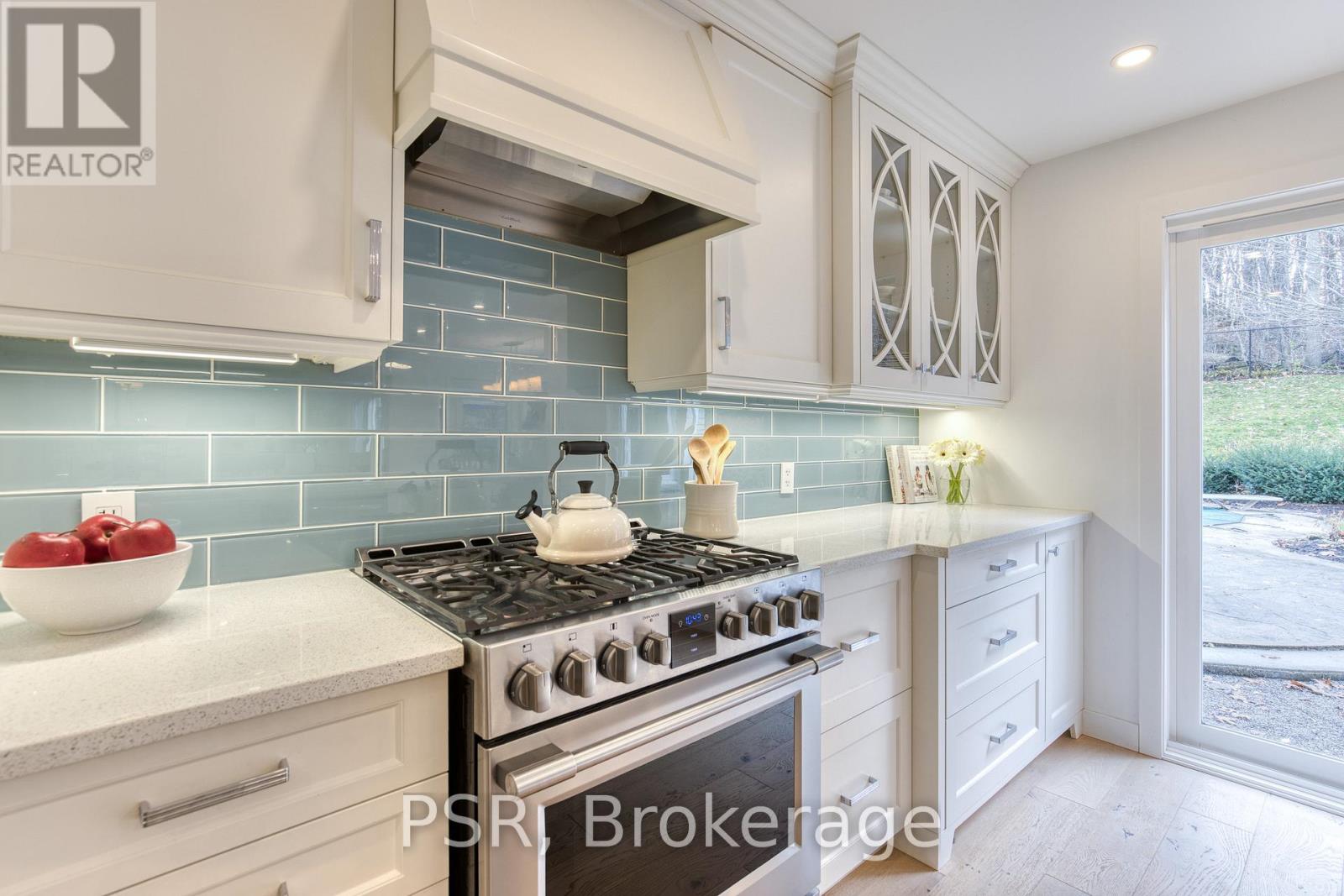 39 Hughson Street, North Dumfries, Ontario  N0B 1L0 - Photo 21 - X12559158