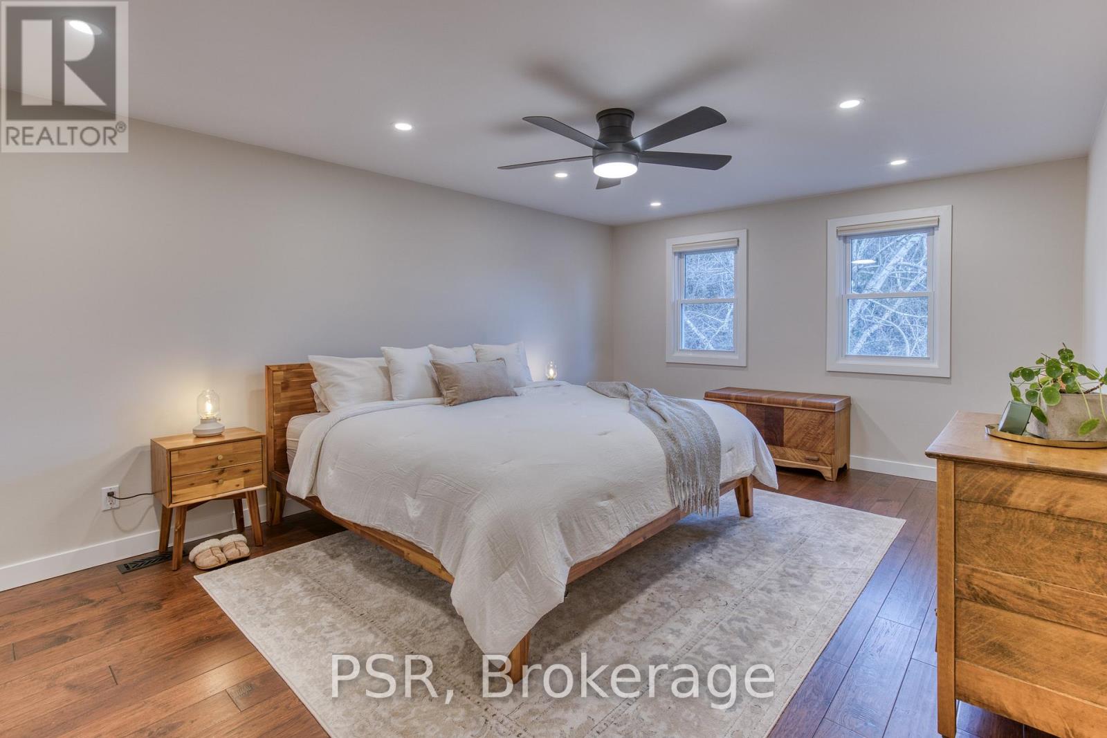 39 Hughson Street, North Dumfries, Ontario  N0B 1L0 - Photo 27 - X12559158