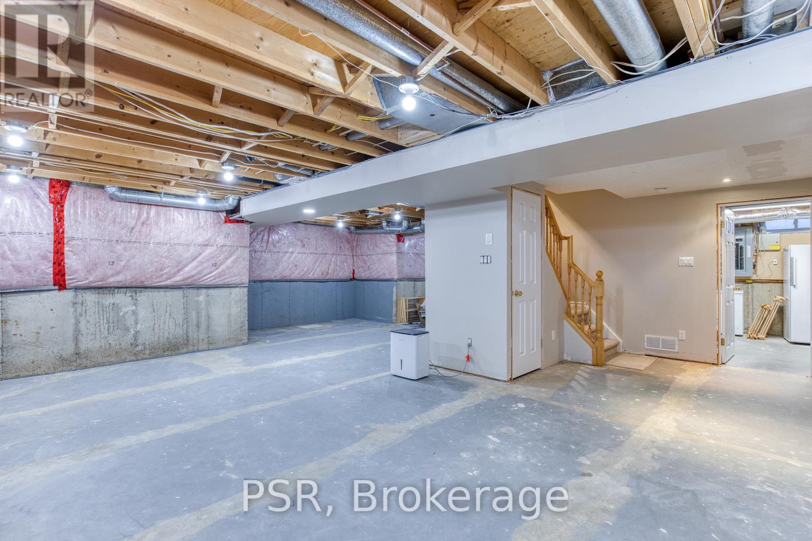 39 Hughson Street, North Dumfries, Ontario  N0B 1L0 - Photo 37 - X12559158