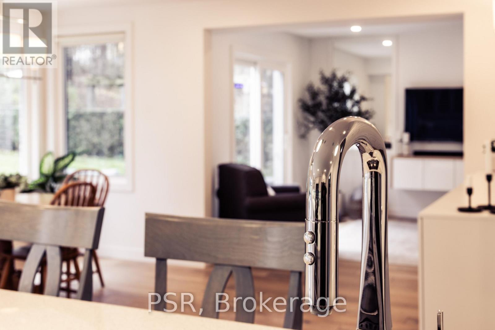 39 Hughson Street, North Dumfries, Ontario  N0B 1L0 - Photo 42 - X12559158