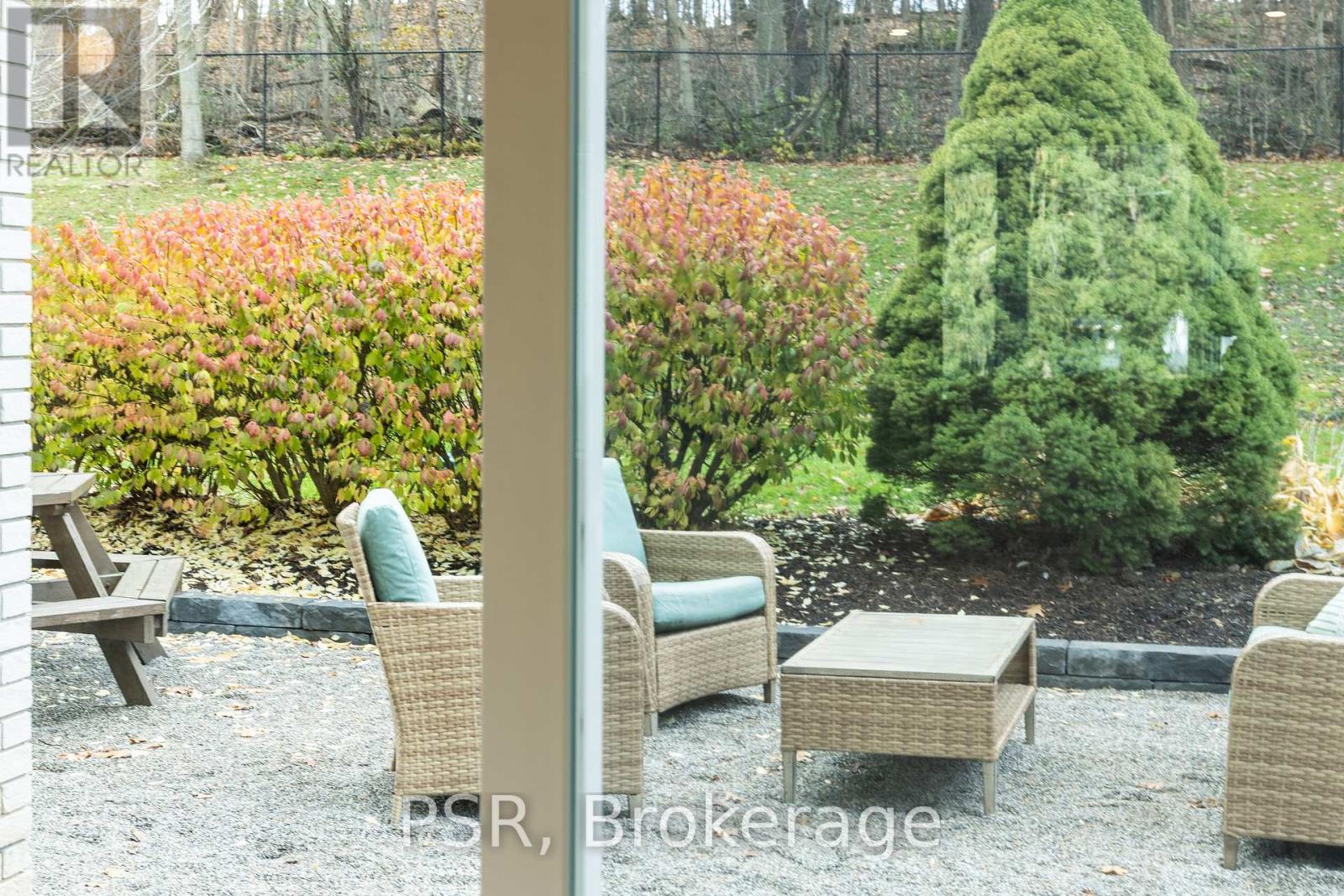 39 Hughson Street, North Dumfries, Ontario  N0B 1L0 - Photo 45 - X12559158