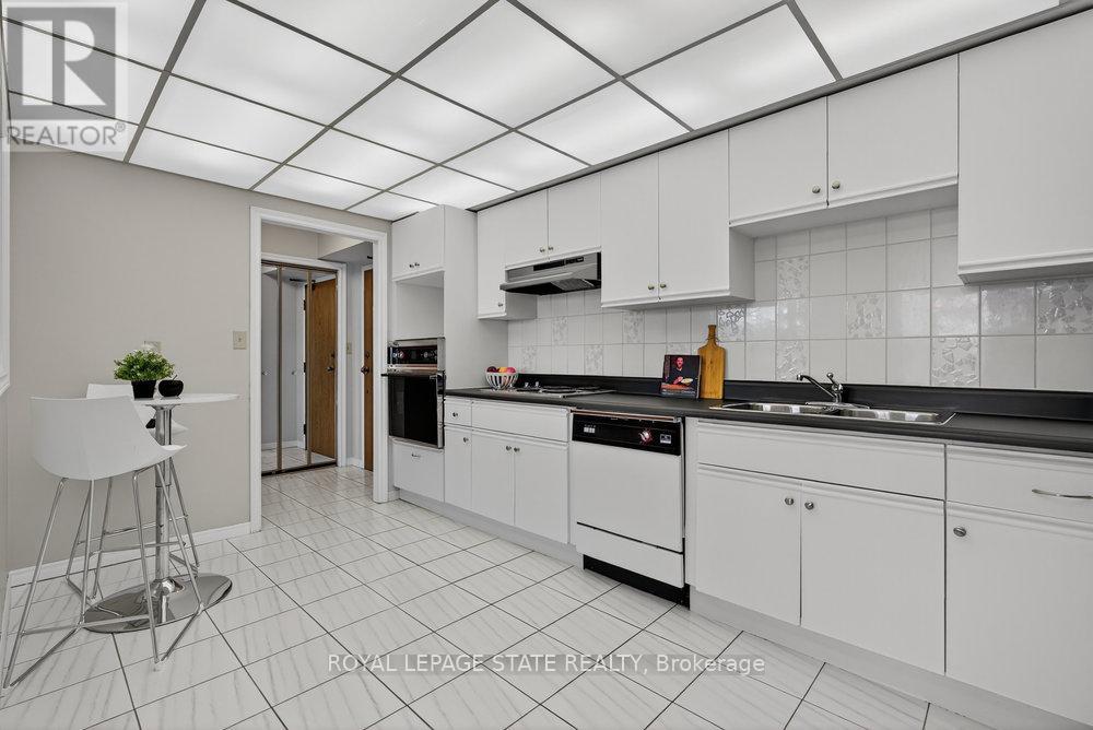 602 - 99 Donn Avenue, Hamilton, Ontario  L8G 5B2 - Photo 22 - X12559218