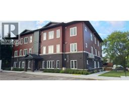 33 MURRAY Court Unit# 3, Milverton, Ontario