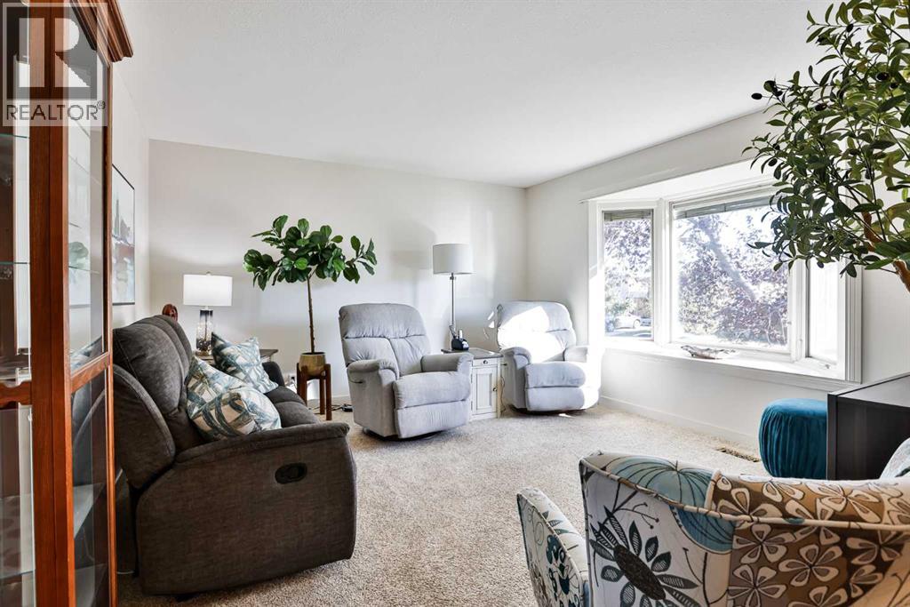 25 Selkirk Road W, Lethbridge, Alberta  T1K 4N4 - Photo 9 - A2265987