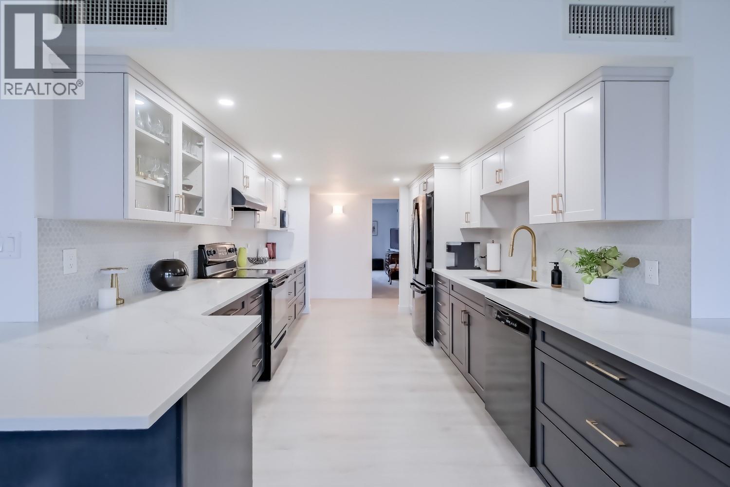 86 Lakeshore Drive Unit# 104, Penticton, British Columbia  V2A 1B5 - Photo 8 - 10369424