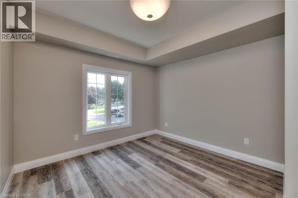 33 Murray Court Unit# 7, Milverton, Ontario  N0K 1M0 - Photo 21 - 40754335