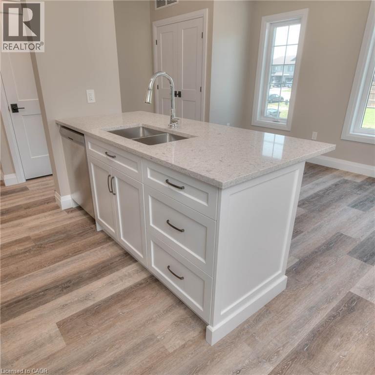 33 Murray Court Unit# 9, Milverton, Ontario  N0K 1M0 - Photo 16 - 40755470