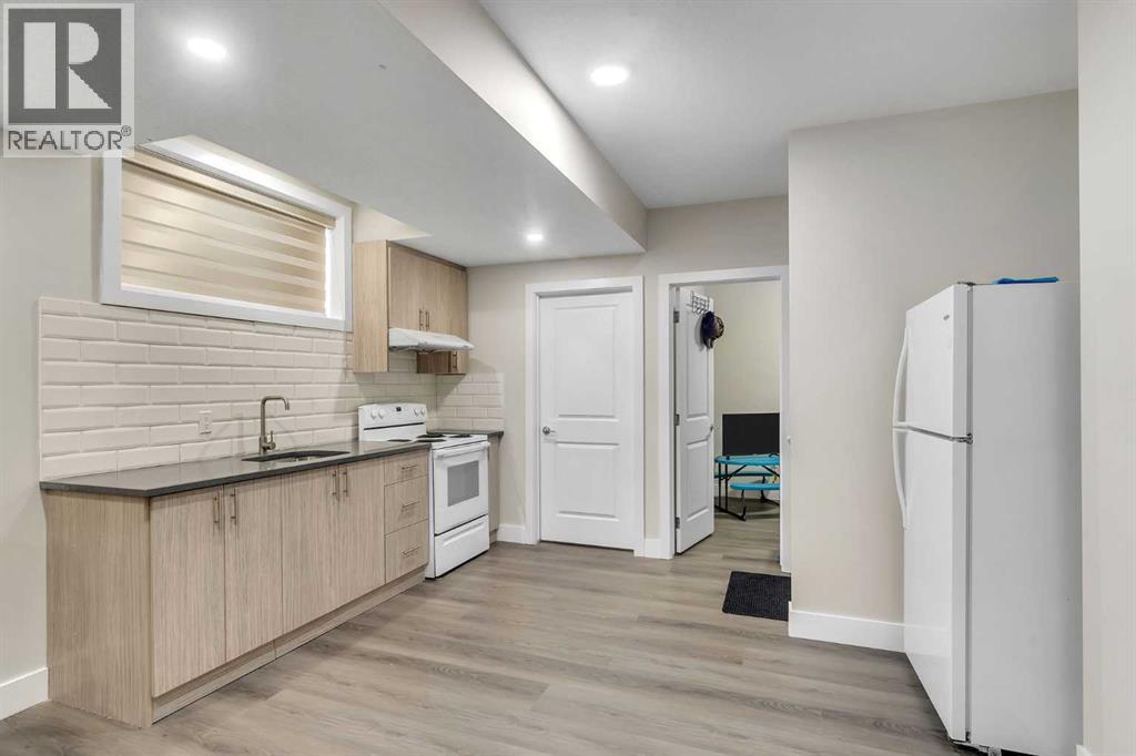 159 Waterford Heights, Chestermere, Alberta  T1X 2M8 - Photo 25 - A2270766