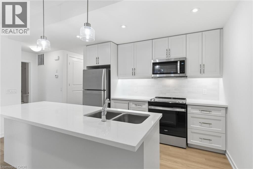 70 Kenesky Drive Unit# 29, Waterdown, Ontario  L8B 2A9 - Photo 10 - 40789110