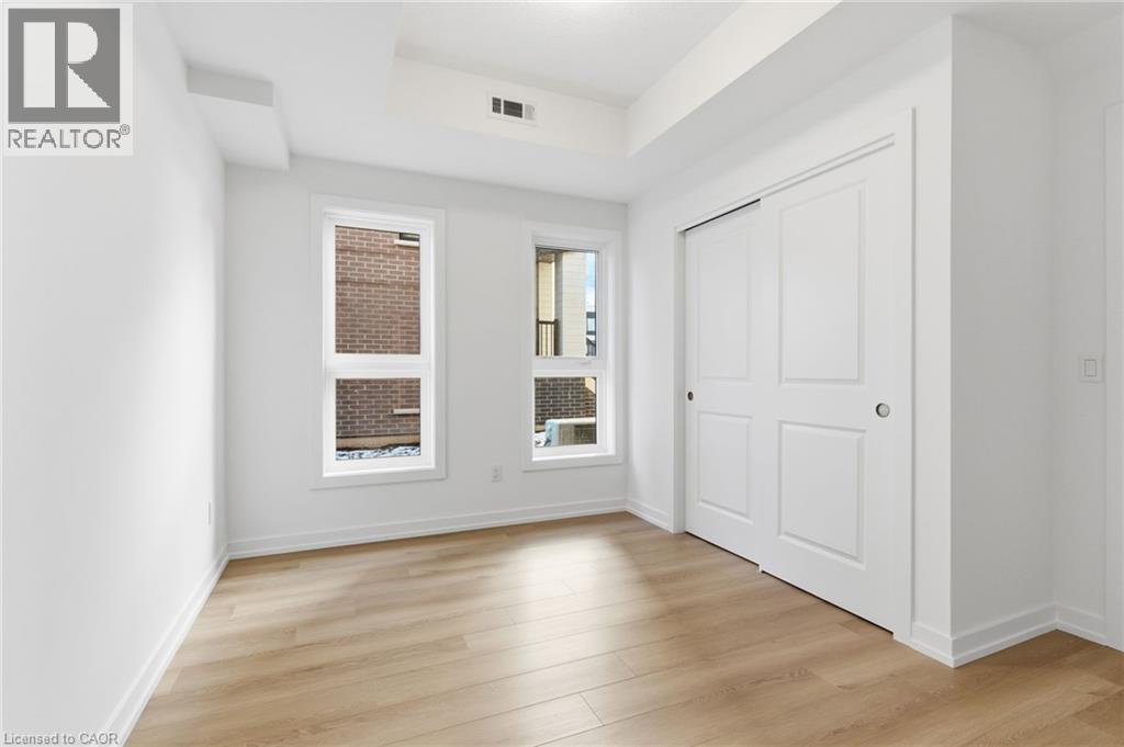 70 Kenesky Drive Unit# 29, Waterdown, Ontario  L8B 2A9 - Photo 16 - 40789110