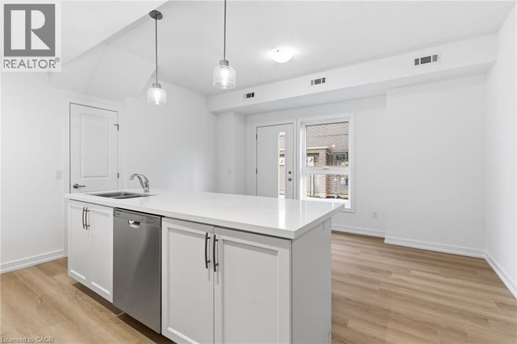 70 Kenesky Drive Unit# 29, Waterdown, Ontario  L8B 2A9 - Photo 12 - 40789110