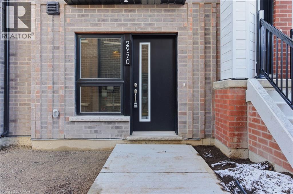 70 Kenesky Drive Unit# 29, Waterdown, Ontario  L8B 2A9 - Photo 2 - 40789110