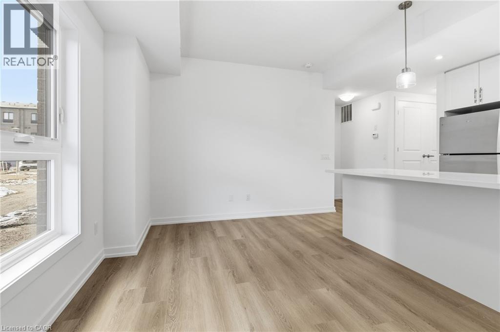 70 Kenesky Drive Unit# 29, Waterdown, Ontario  L8B 2A9 - Photo 7 - 40789110