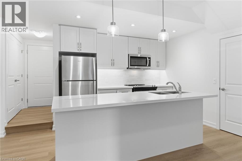 70 Kenesky Drive Unit# 29, Waterdown, Ontario  L8B 2A9 - Photo 9 - 40789110