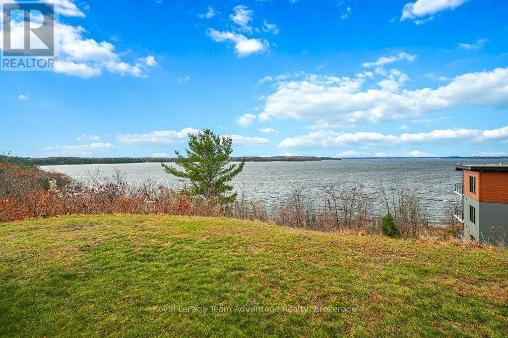 103 - 100 Beaconview Heights, Parry Sound, Ontario  P2A 2E1 - Photo 31 - X12559320