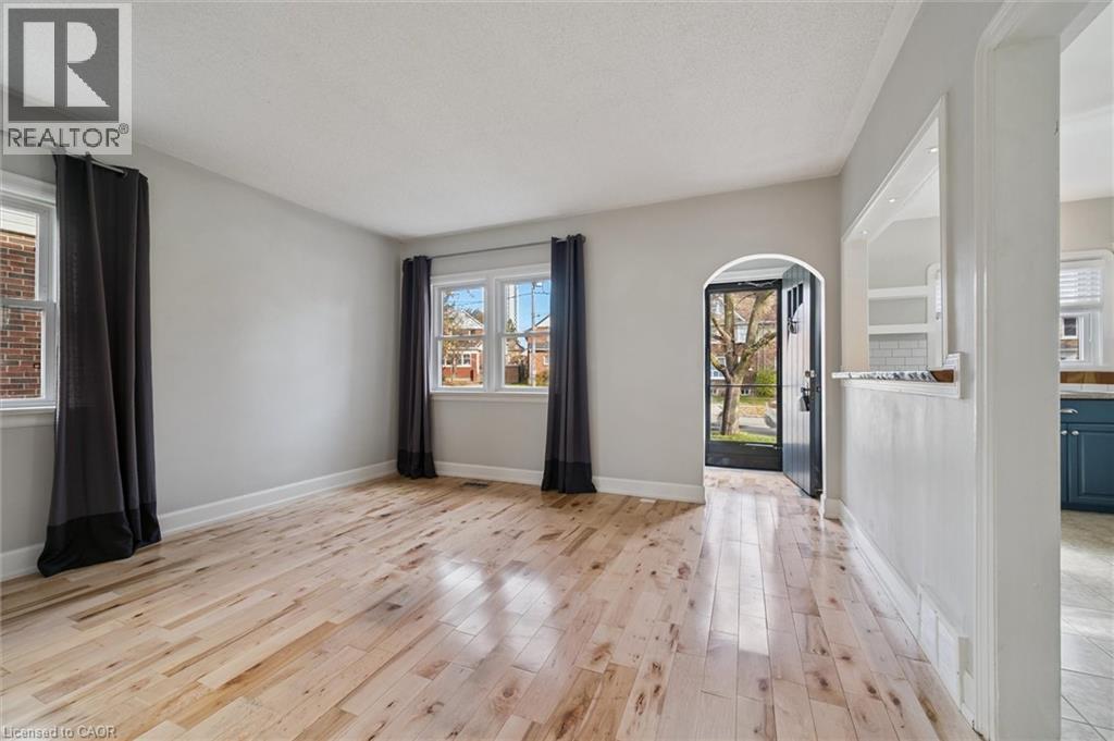 291 Park Street, Kitchener, Ontario  N2G 1N2 - Photo 2 - 40785465