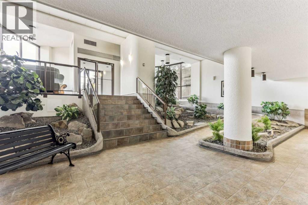 351, 7030 Coach Hill Road, Calgary, Alberta  T3H 1E4 - Photo 27 - A2205893