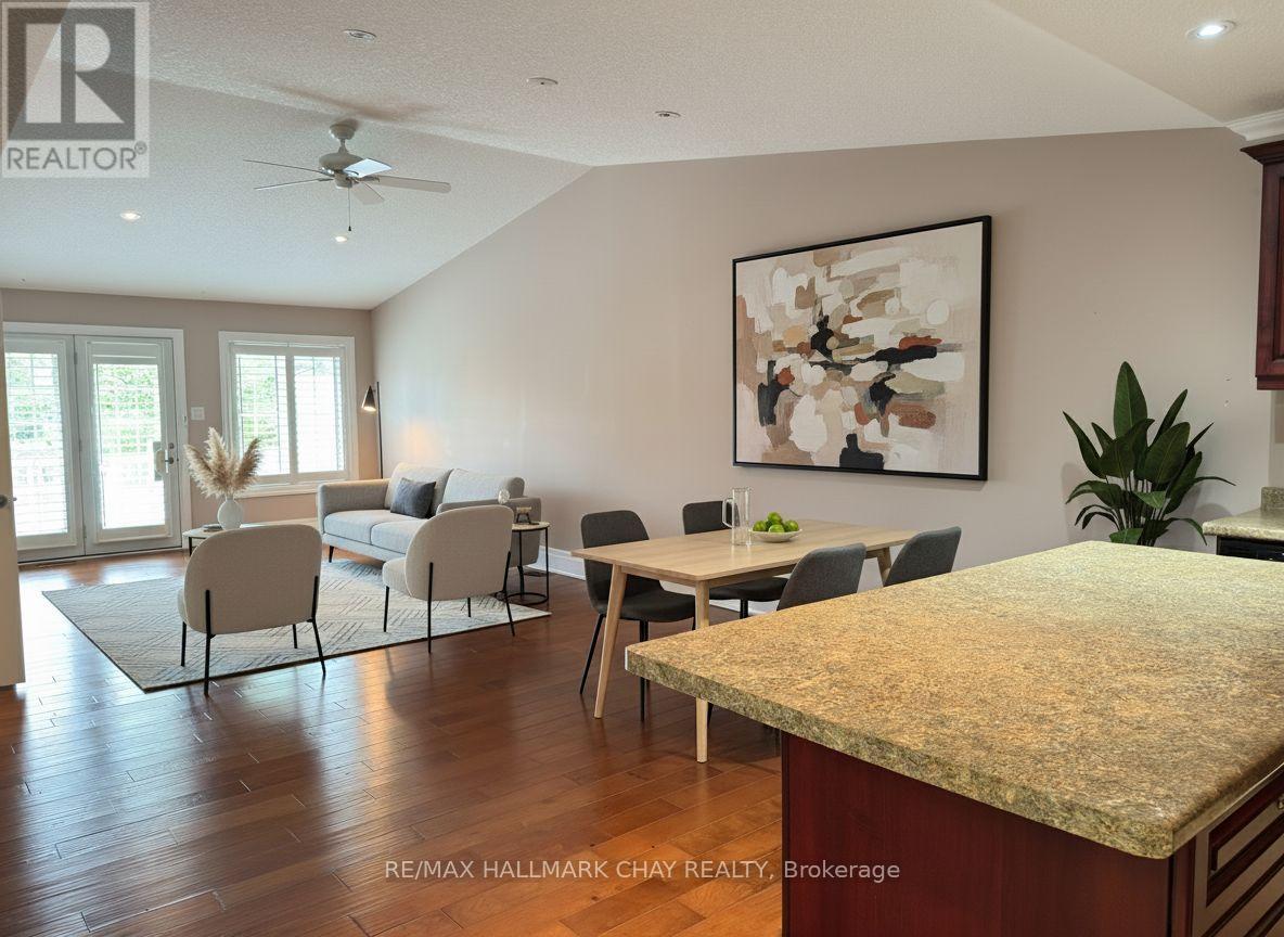 31 Garden Grove Crescent, Wasaga Beach, Ontario  L9Z 0E6 - Photo 9 - S12549226