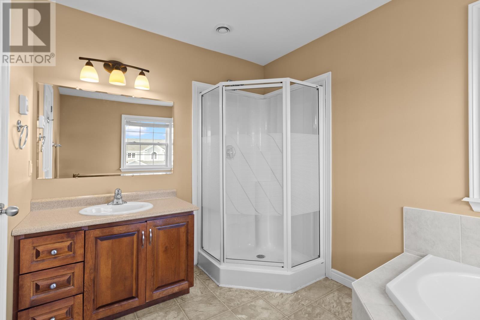 8 Veitch Crescent, St. John's, Newfoundland & Labrador  A1A 0B7 - Photo 18 - 1292732