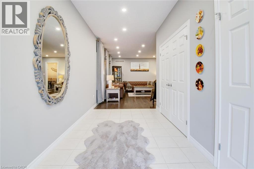 49 Scots Pine Trail, Kitchener, Ontario  N2R 0N6 - Photo 9 - 40789372