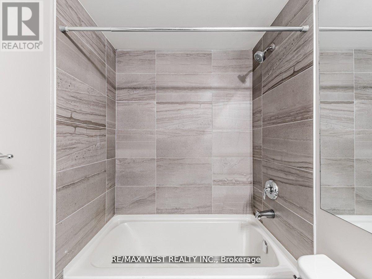 305 - 3237 Bayview Avenue, Toronto, Ontario  M2K 2J7 - Photo 18 - C12559278