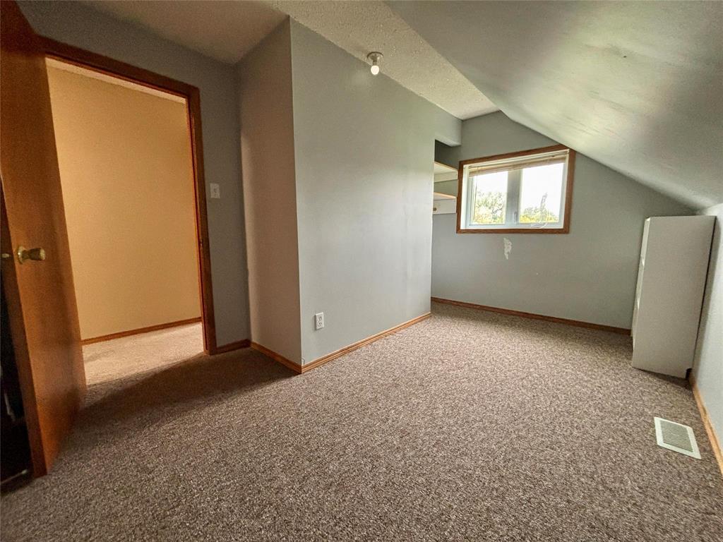 223 Gordon Avenue, Elm Creek, Manitoba  R0G 0N0 - Photo 31 - 202522822