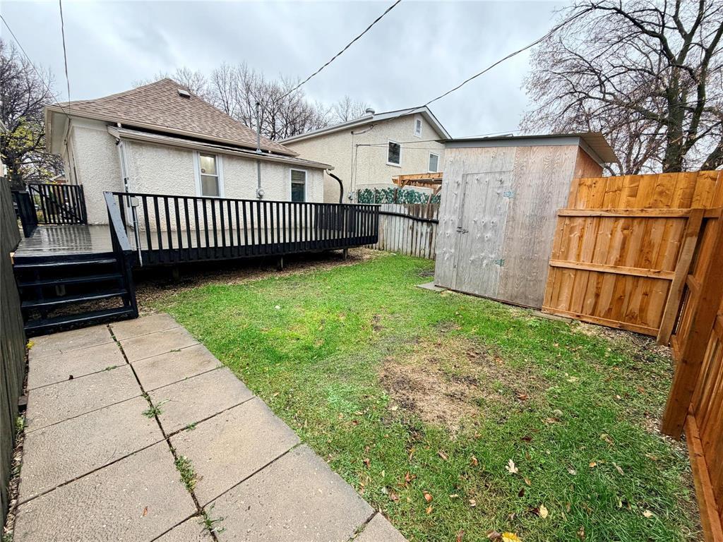 422 Roseberry Street, Winnipeg, Manitoba  R3J 1T5 - Photo 33 - 202527468