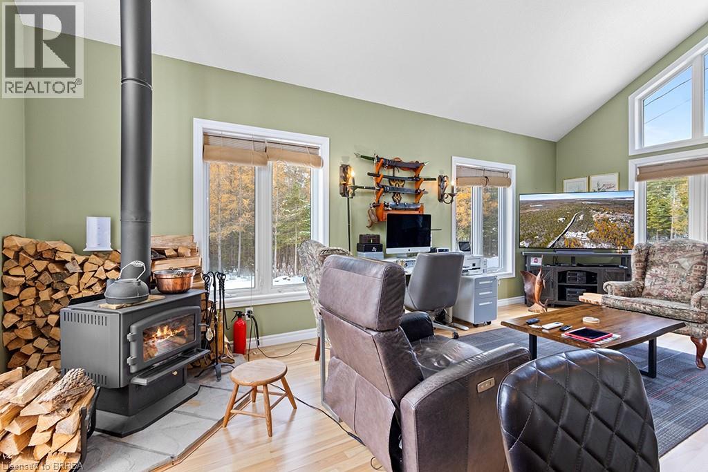 290 Myles Bay Shore Road, Bruce, Ontario  N0H 1W0 - Photo 11 - 40787157