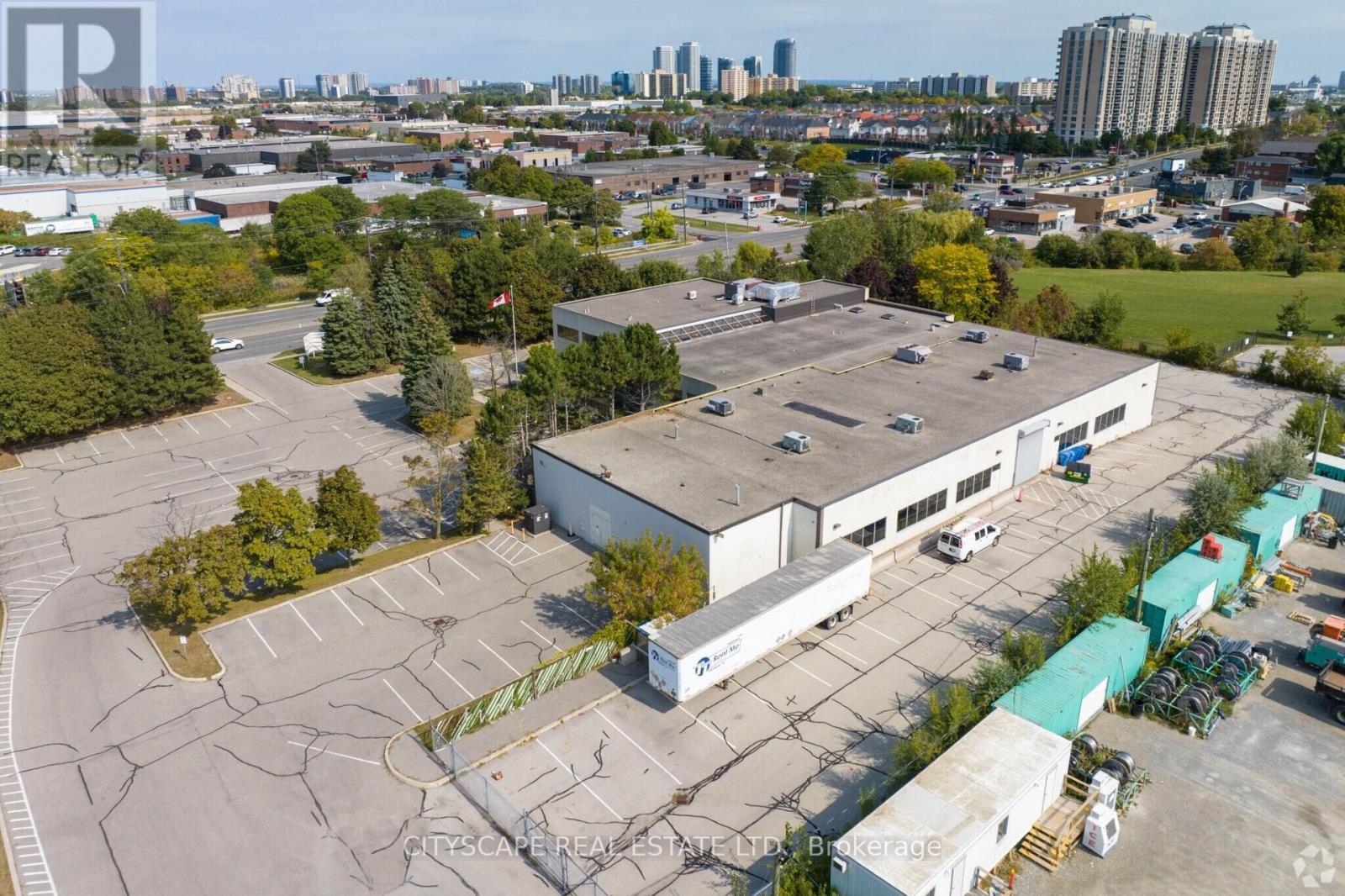 555 Ellesmere Road W, Toronto, Ontario  M1R 4E8 - Photo 2 - E12559244