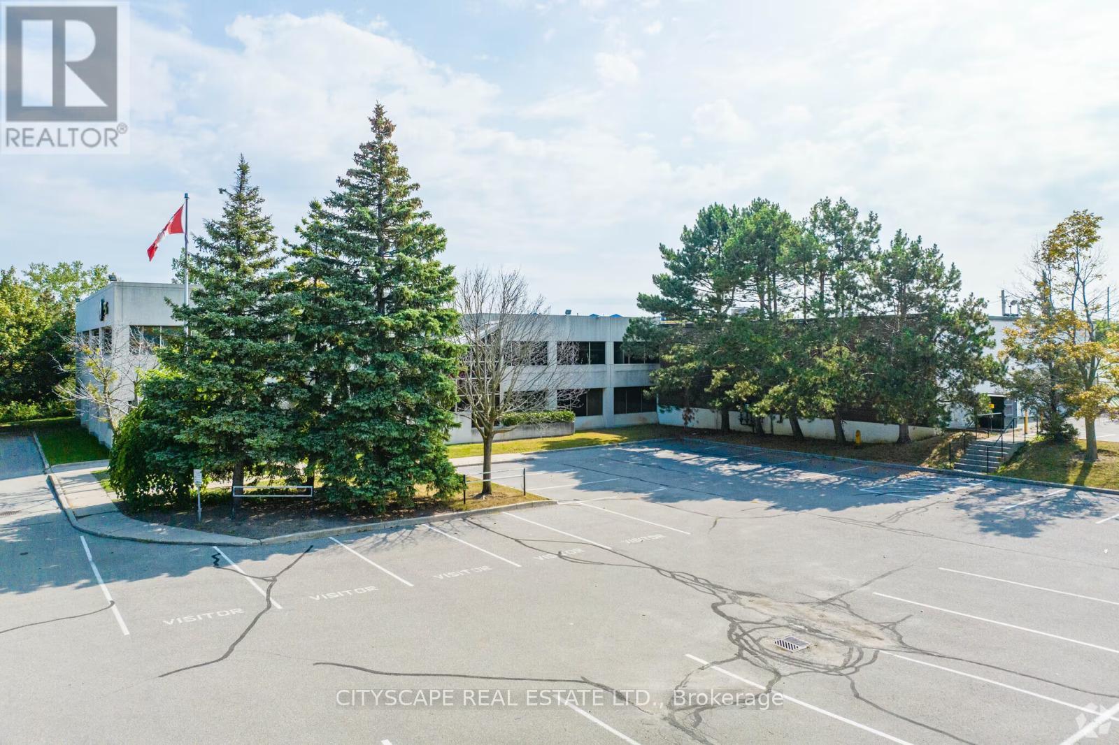 555 Ellesmere Road W, Toronto, Ontario  M1R 4E8 - Photo 3 - E12559244