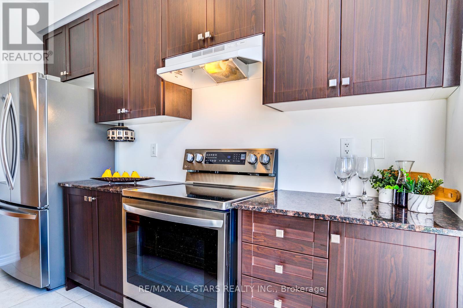 41 Steamboat Way, Whitby, Ontario  L1N 0M6 - Photo 16 - E12559274