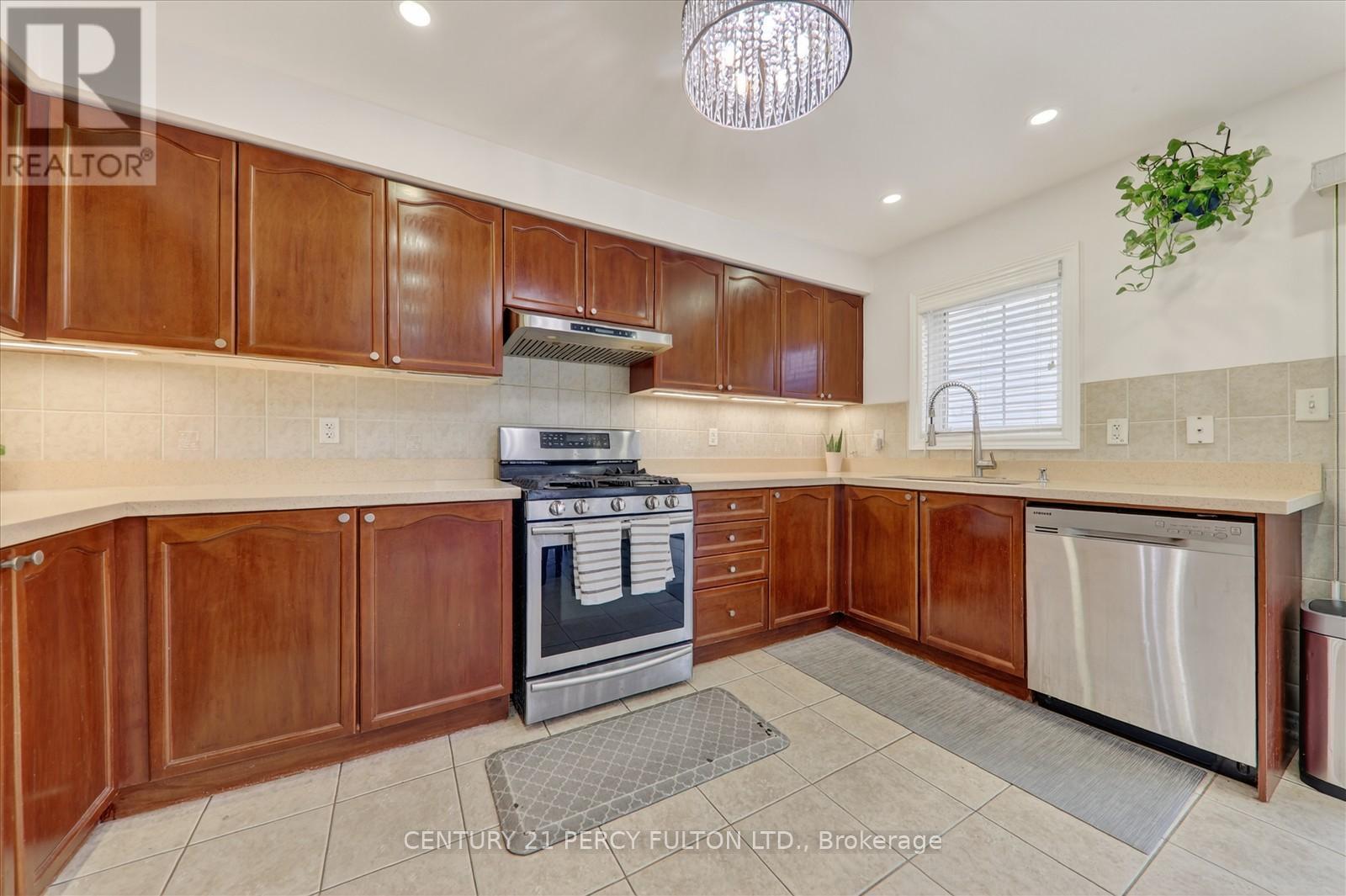 13 Marriner Crescent, Ajax, Ontario  L1Z 1Y9 - Photo 16 - E12559300