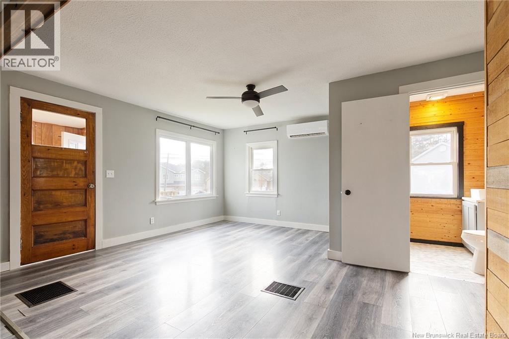 567 Canada Street, Fredericton, New Brunswick  E3A 4A8 - Photo 13 - NB130342