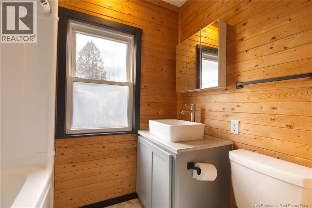 567 Canada Street, Fredericton, New Brunswick  E3A 4A8 - Photo 3 - NB130342