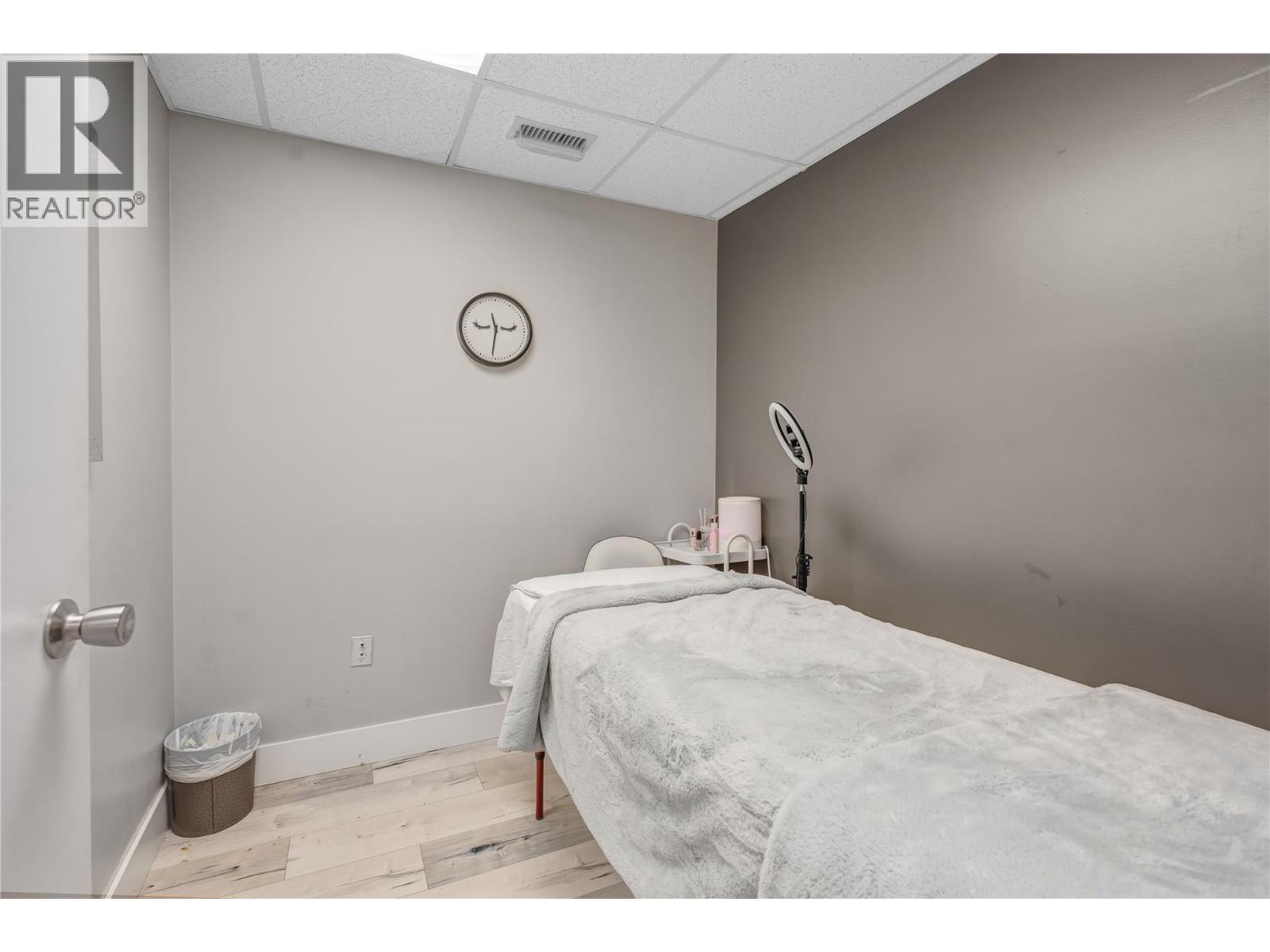 596 Martin Street, Penticton, British Columbia  V2A 5L4 - Photo 15 - 10369606