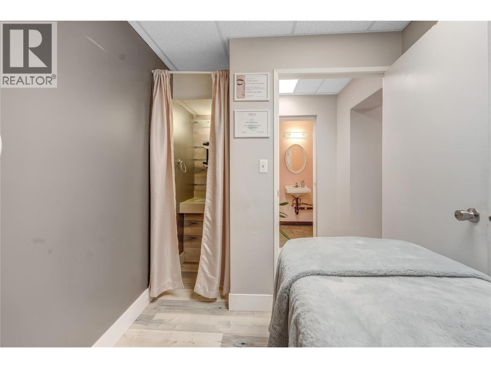 596 Martin Street, Penticton, British Columbia  V2A 5L4 - Photo 16 - 10369606